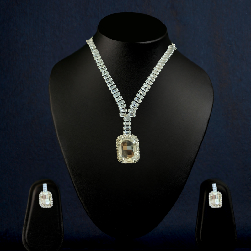Luxury American Diamond Choker 💎✨ – Ideal for Special Events 🎉 & Gifting 🎁👩‍🦰