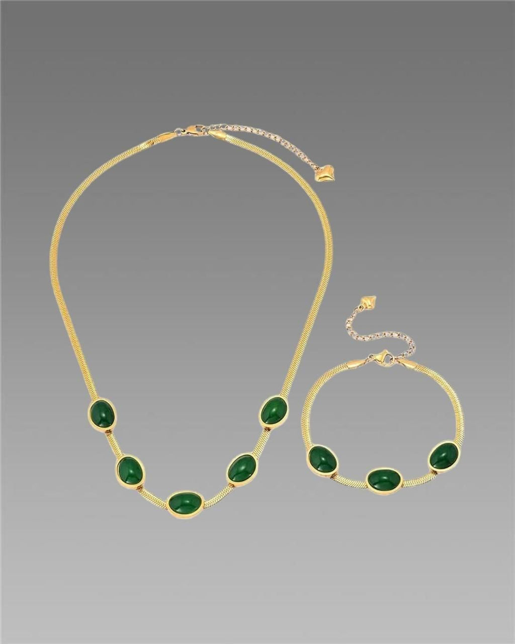 👑 Queen’s Grace Green Pendant Necklace Set with Bracelet ✨💚