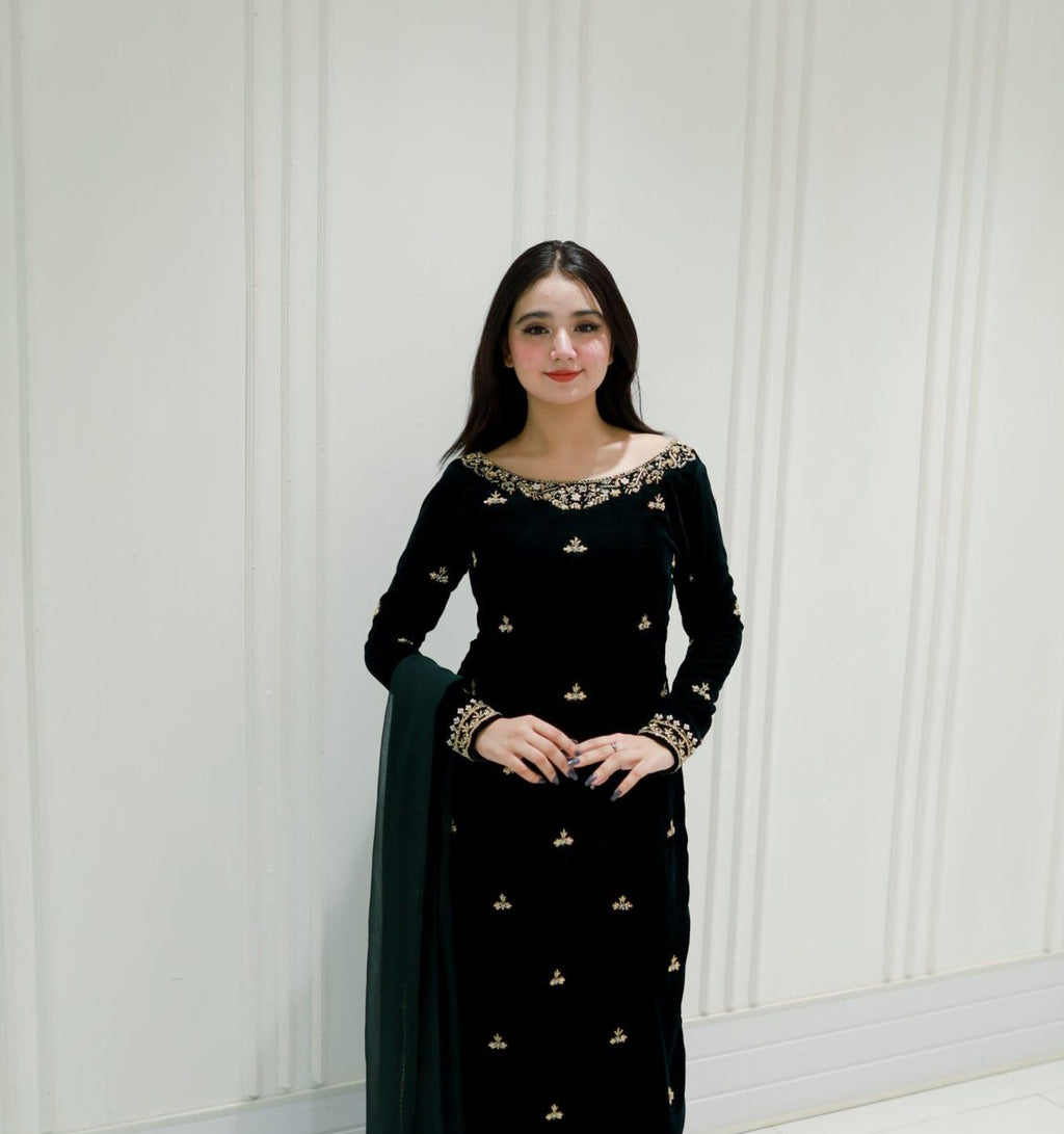 💖 New Launch: Luxury Velvet Embroidered 3-Piece Pant Set for Winter 💖