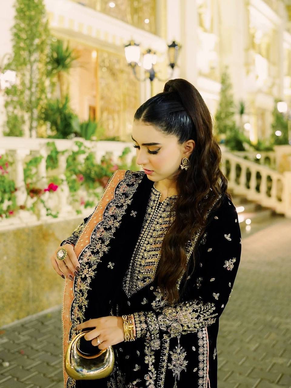 💫 Premium Designer Velvet Embroidered Suit Set – Winter Special Collection