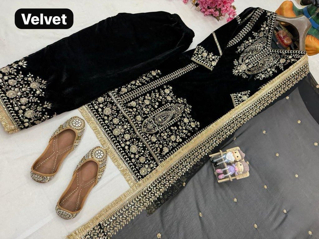 🔥 Exclusive Velvet Embroidered Suit Set With Designer Dupatta – A-One Quality 🔥