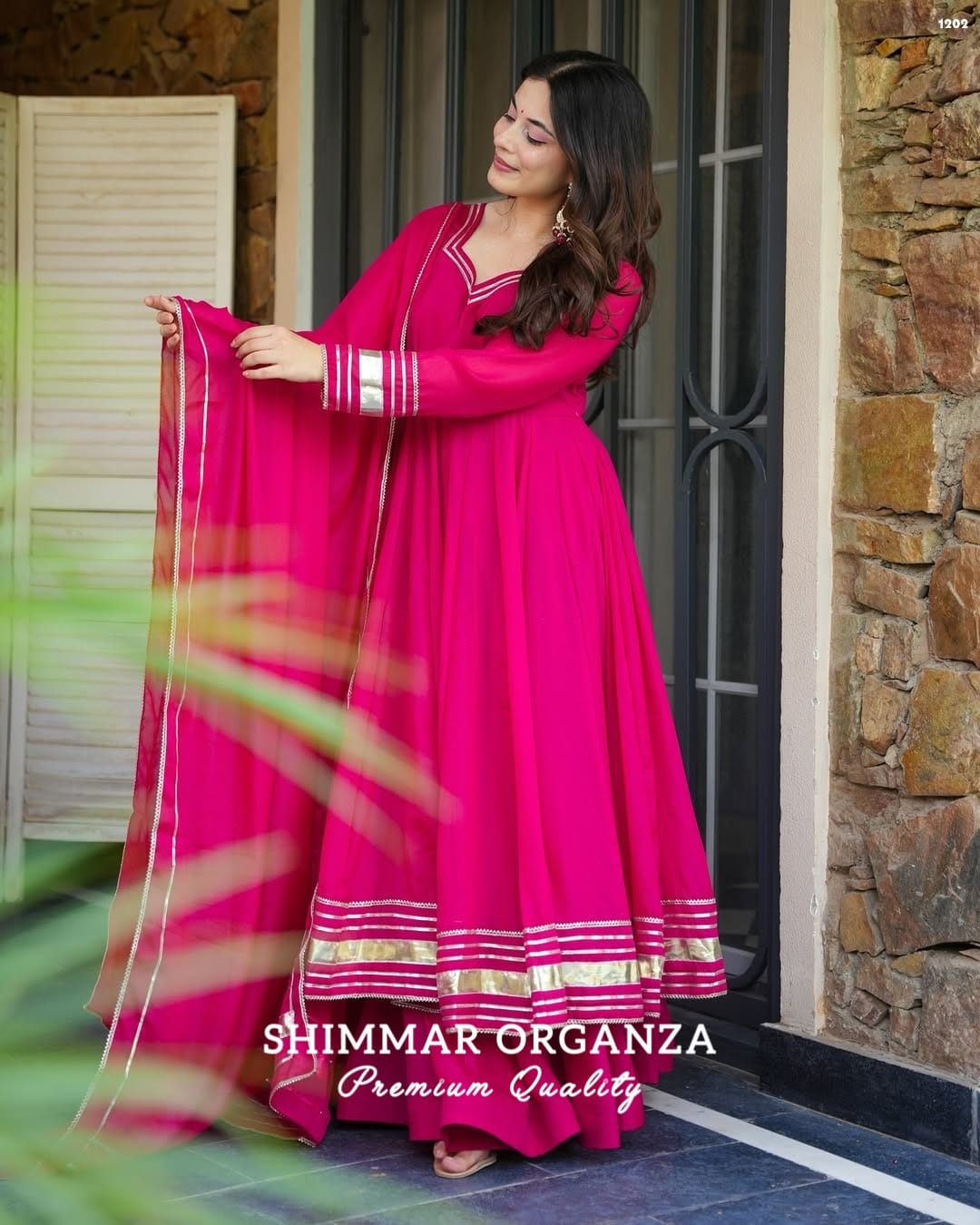 💖 Designer Partywear Shimmer Organza Kurta Set – New Launch 💖