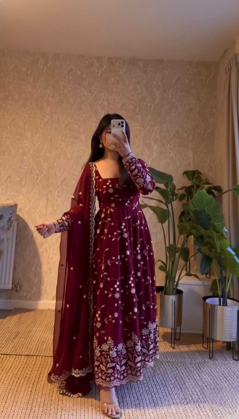 🔥 Exclusive Partywear Designer Gown Collection – Ready to Wear 🔥